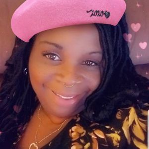 Meet your Posher, Carla